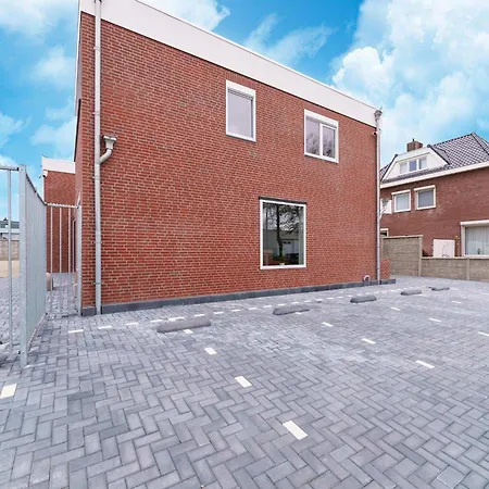 Ferienhaus Beautiful Near Recreational Facility Landgraaf