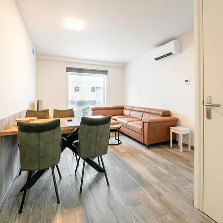 Beautiful Near Recreational Facility Holiday home Landgraaf