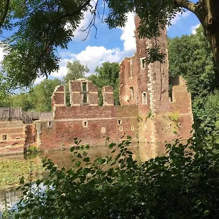 Dom wakacyjny Beautiful Near Recreational Facility