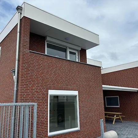 Beautiful Near Recreational Facility Dom wakacyjny Landgraaf