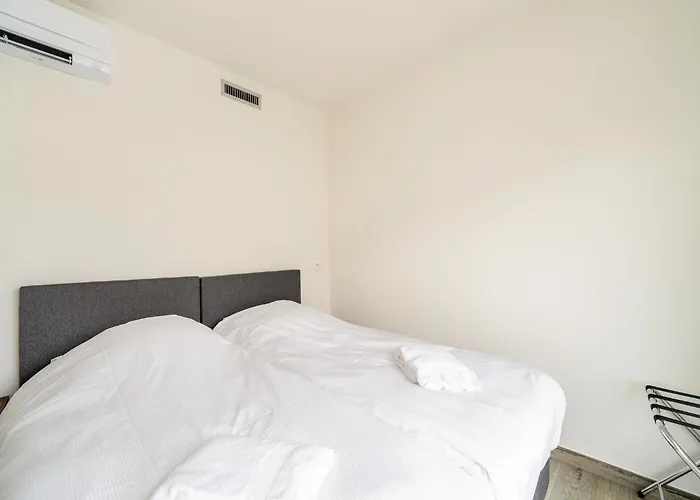 Beautiful Near Recreational Facility بيت للعطل *