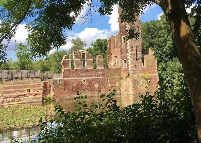 Vakantiehuis Beautiful Near Recreational Facility