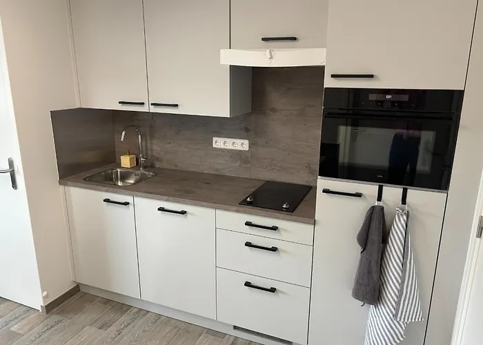 Beautiful Near Recreational Facility Vakantiehuis *