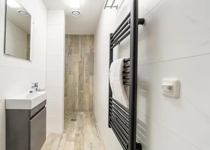 Vakantiehuis Beautiful Near Recreational Facility